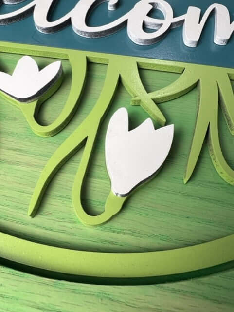 WELCOME SIGN- Simple Yet Elegant Green and White Flowers 16 1/2"